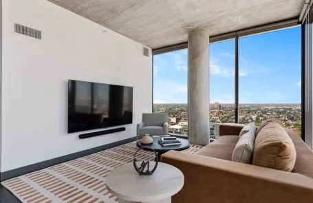 2 Bedroom West Loop Apartment