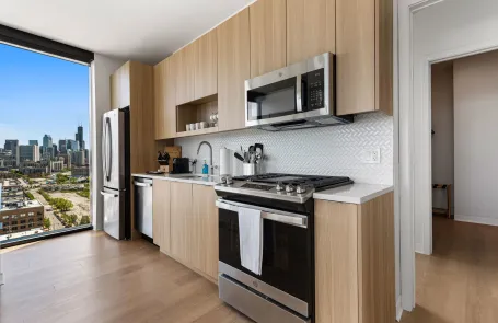 2 Bedroom Lincoln Park Apartment