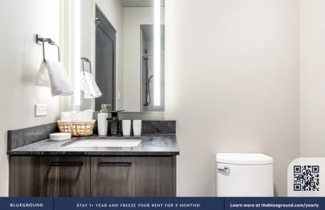 1 Bedroom West Loop Apartment