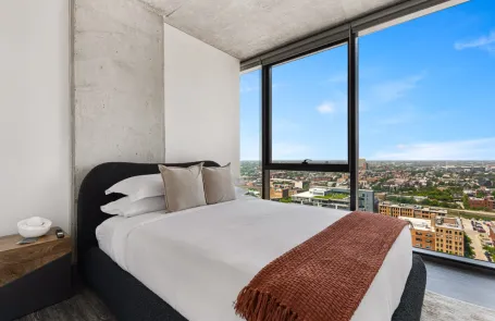 2 Bedroom West Loop Apartment