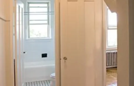 1 Bedroom Rogers Park Apartment