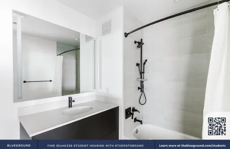 2 Bedroom Fulton Market Apartment