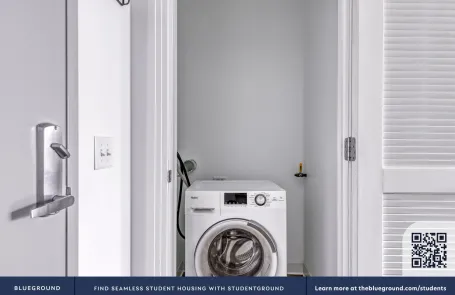 1 Bedroom West Loop Apartment