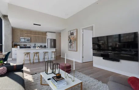 1 Bedroom Old Irving Park Apartment