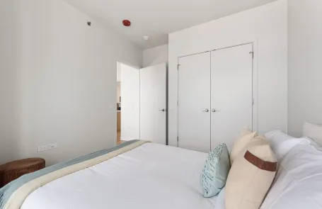 2 Bedroom Lincoln Park Apartment