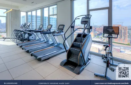 1 Bedroom West Loop Apartment