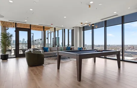 2 Bedroom Lincoln Park Apartment