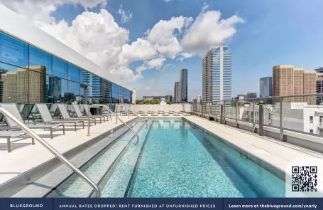 1 Bedroom West Loop Apartment