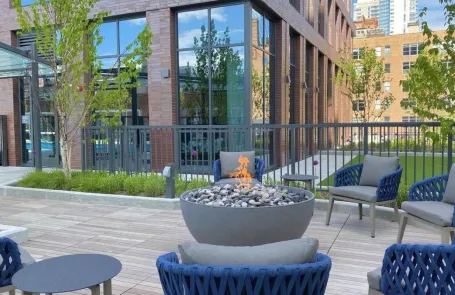 3 Bedroom West Loop Apartment