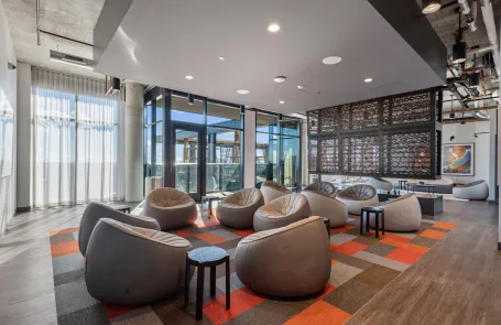 2 Bedroom West Loop Apartment