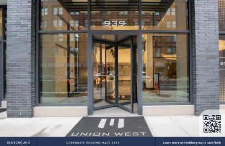 1 Bedroom West Loop Apartment