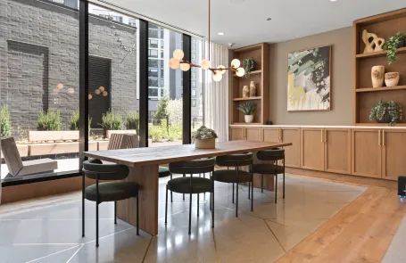 2 Bedroom Lincoln Park Apartment