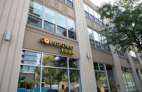 2 Bedroom West Loop Apartment