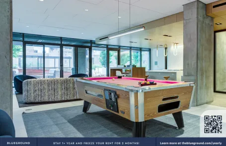 1 Bedroom West Loop Apartment
