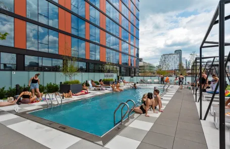 2 Bedroom West Loop Apartment