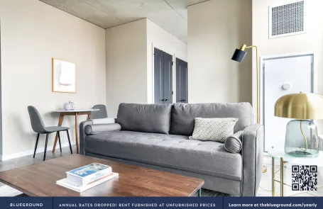 1 Bedroom West Loop Apartment