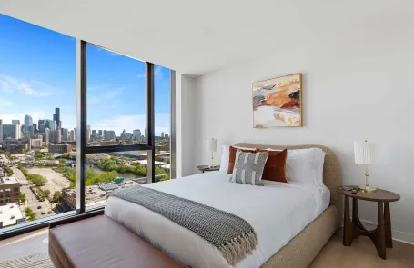 2 Bedroom Lincoln Park Apartment