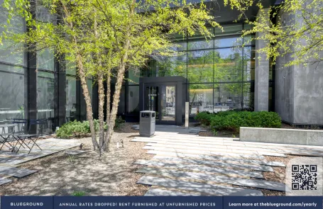 1 Bedroom West Loop Apartment