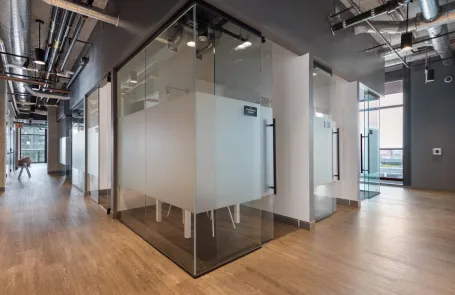 2 Bedroom West Loop Apartment