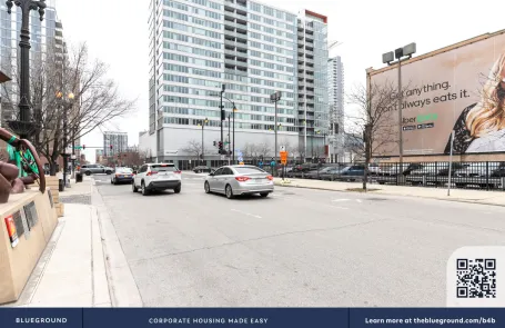 1 Bedroom West Loop Apartment