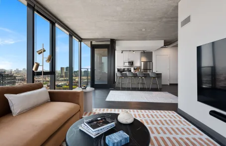 2 Bedroom West Loop Apartment