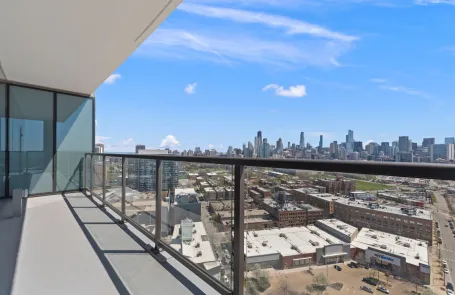 2 Bedroom Lincoln Park Apartment