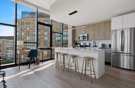 1 Bedroom Old Irving Park Apartment