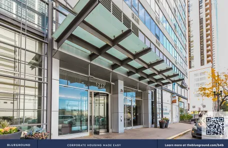 2 Bedroom South Loop Apartment