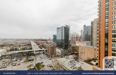 2 Bedroom South Loop Apartment