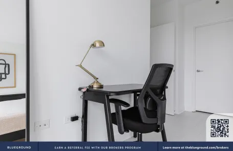 2 Bedroom West Loop Apartment