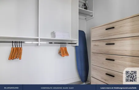 2 Bedroom West Loop Apartment