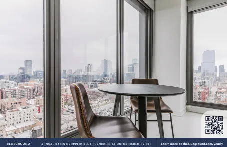 2 Bedroom West Loop Apartment