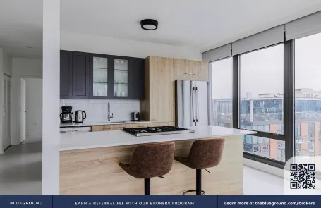 2 Bedroom West Loop Apartment