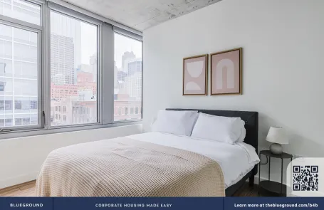2 Bedroom West Loop Apartment