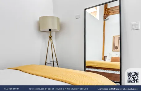 1 Bedroom Lincoln Park Apartment