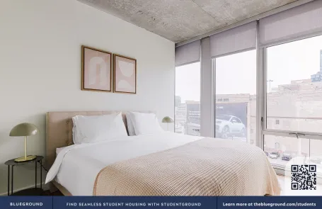 2 Bedroom West Loop Apartment