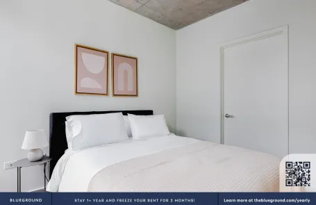 2 Bedroom West Loop Apartment
