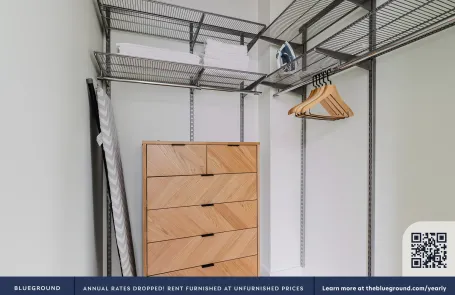 2 Bedroom West Loop Apartment