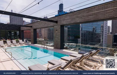 1 Bedroom West Loop Apartment