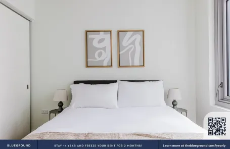 2 Bedroom West Loop Apartment