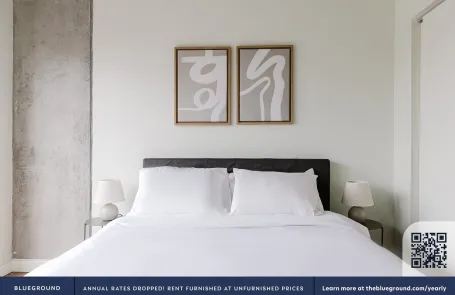 2 Bedroom West Loop Apartment