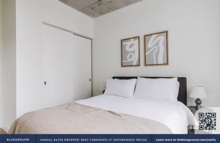 2 Bedroom West Loop Apartment