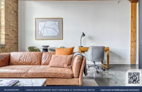 1 Bedroom Lincoln Park Apartment