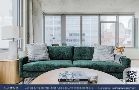 2 Bedroom West Loop Apartment