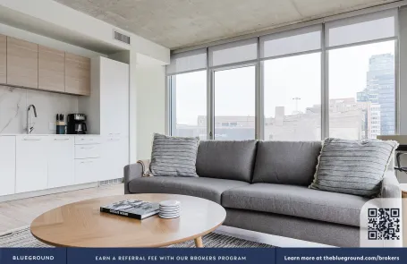 2 Bedroom West Loop Apartment