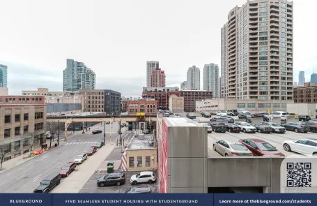 2 Bedroom West Loop Apartment