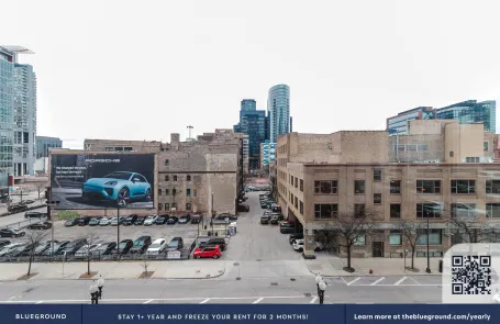 2 Bedroom West Loop Apartment