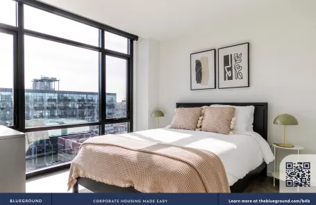 1 Bedroom West Loop Apartment