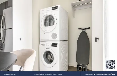 1 Bedroom West Loop Apartment