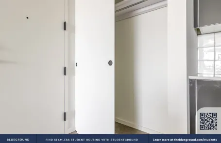 1 Bedroom West Loop Apartment